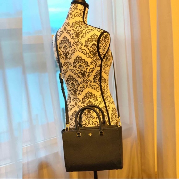 🔥NWT🔥TORY BURCH EMERSON SMALL ZIP TOTE - Picture 2 of 6